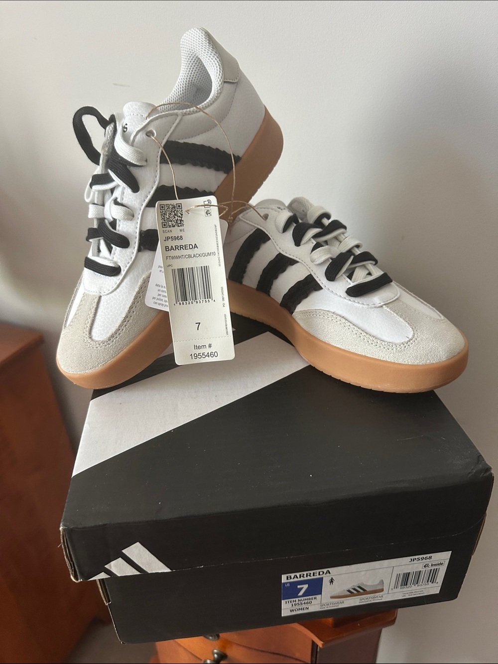 adidas Barreda with Black Stripes and Gum Sole women’s shoes 7M NWT